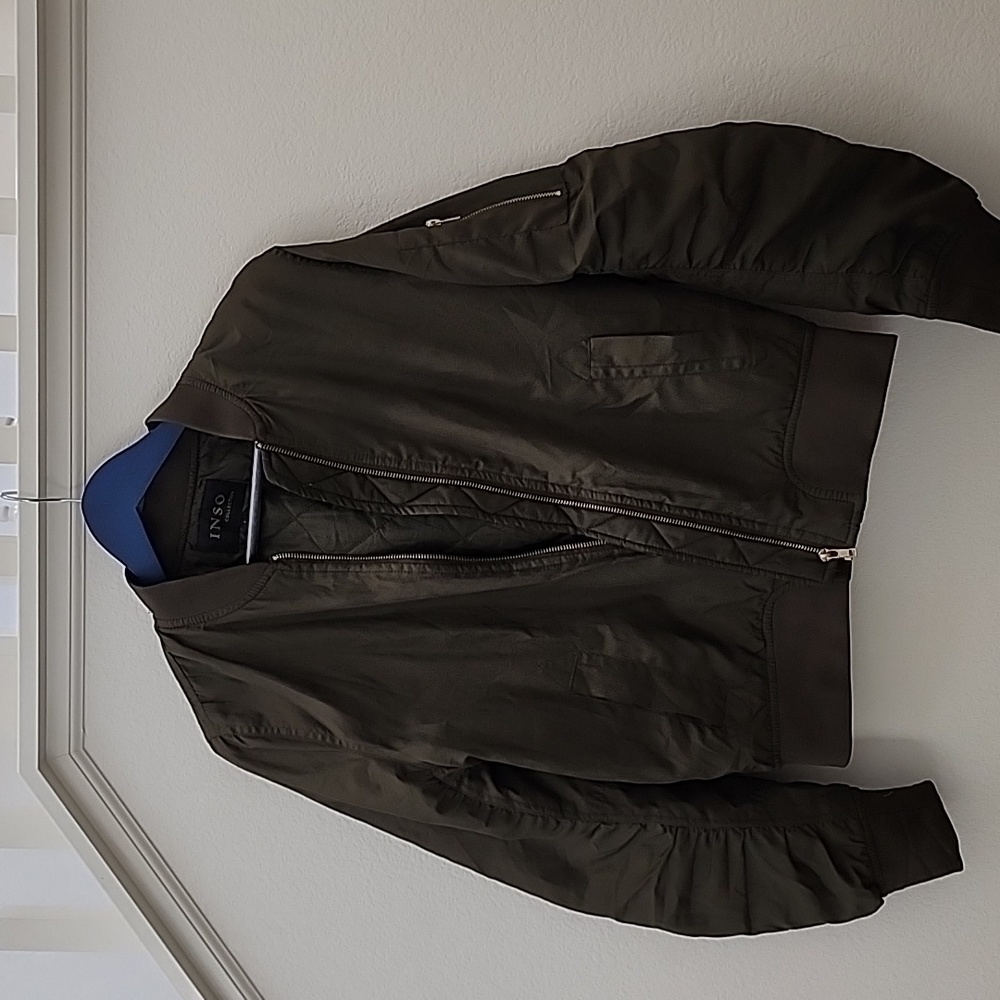 Inso Collection Bomber Jacket Army green like new size Large
